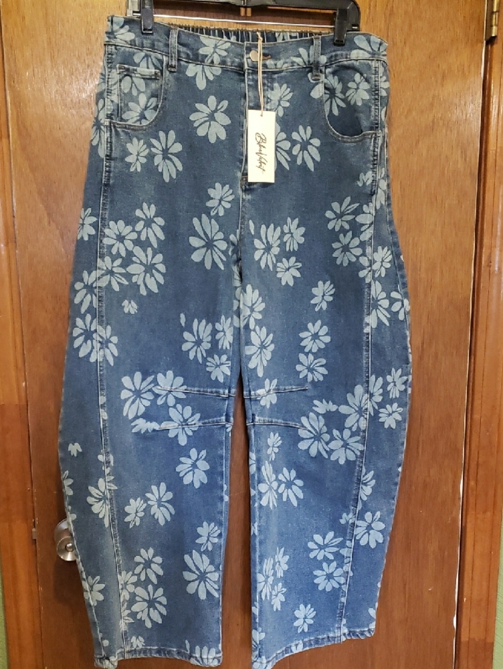 Blue Velvet Brand New Floral Barrel-Leg Denim Jeans-L - Picture 3 of 7